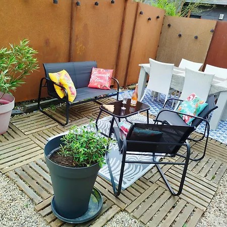 Layon With Shared Pool Les Garennes-Sur-Loire