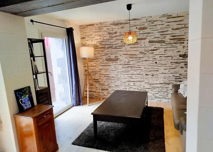 Layon With Shared Pool *