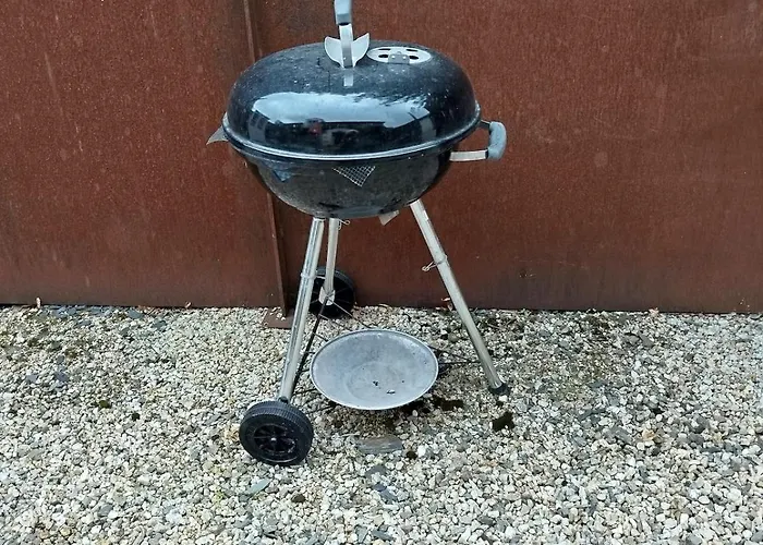 Layon With Shared Pool * Les Garennes-Sur-Loire