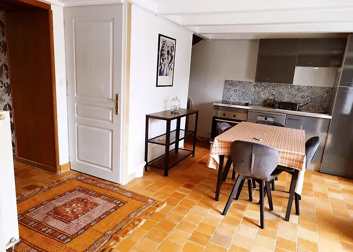 Layon With Shared Pool * Les Garennes-Sur-Loire