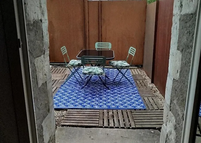 Appartement Layon With Shared Pool