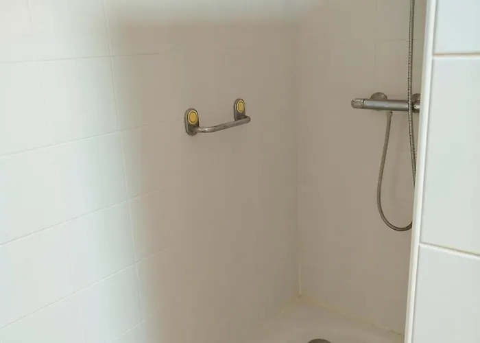 Layon With Shared Pool *